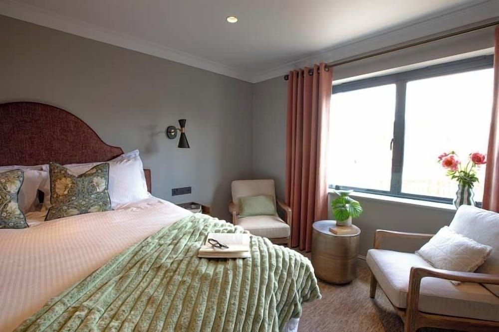 Tennyson Room