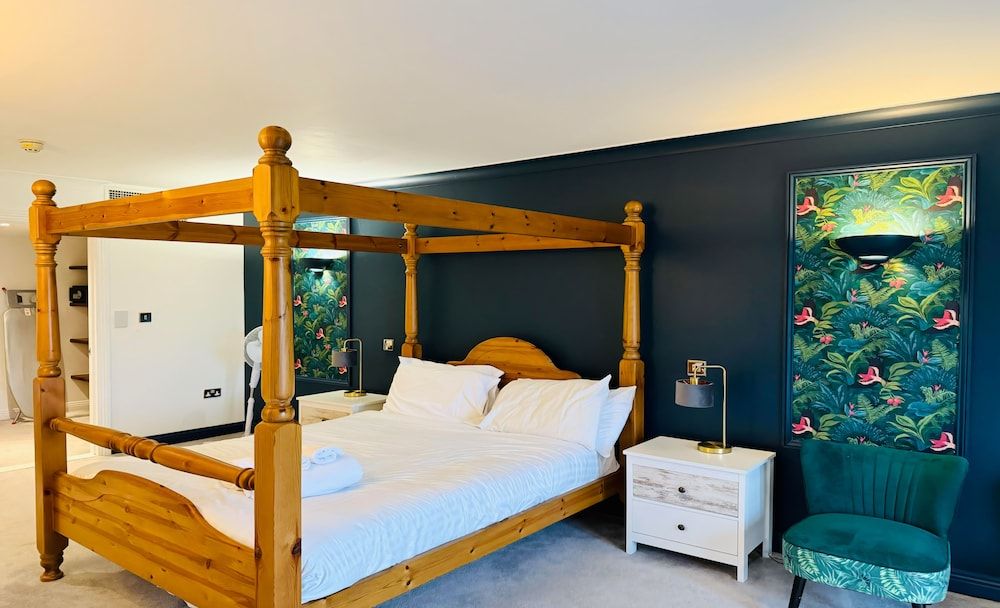 Hustyns Hotel Junior Suite, 1 Queen Bed 5