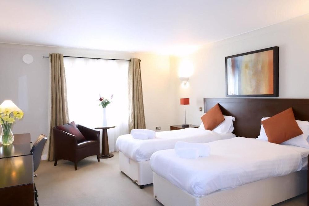 Hustyns Hotel Deluxe Twin Room 4