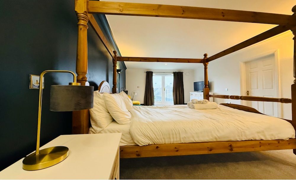 Hustyns Hotel Junior Suite, 1 Queen Bed 3