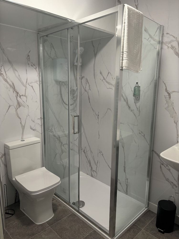 Lomond Hills Hotel & Health Club Superior Double Room, 1 King Bed, Private Bathroom 7