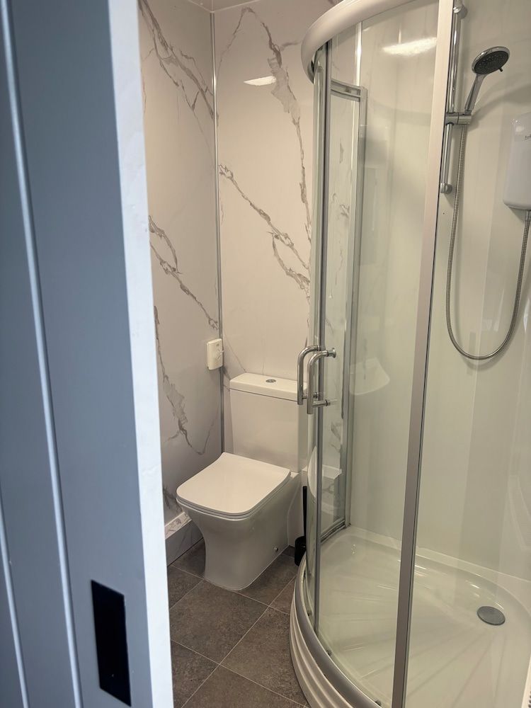 Lomond Hills Hotel & Health Club Superior Single Room, 1 Large Twin Bed, Private Bathroom 2