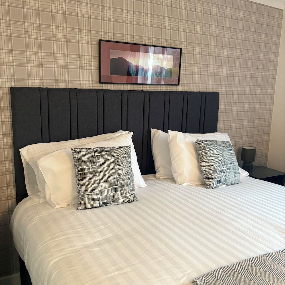 Lomond Hills Hotel & Health Club Superior Double Room, 1 King Bed, Private Bathroom