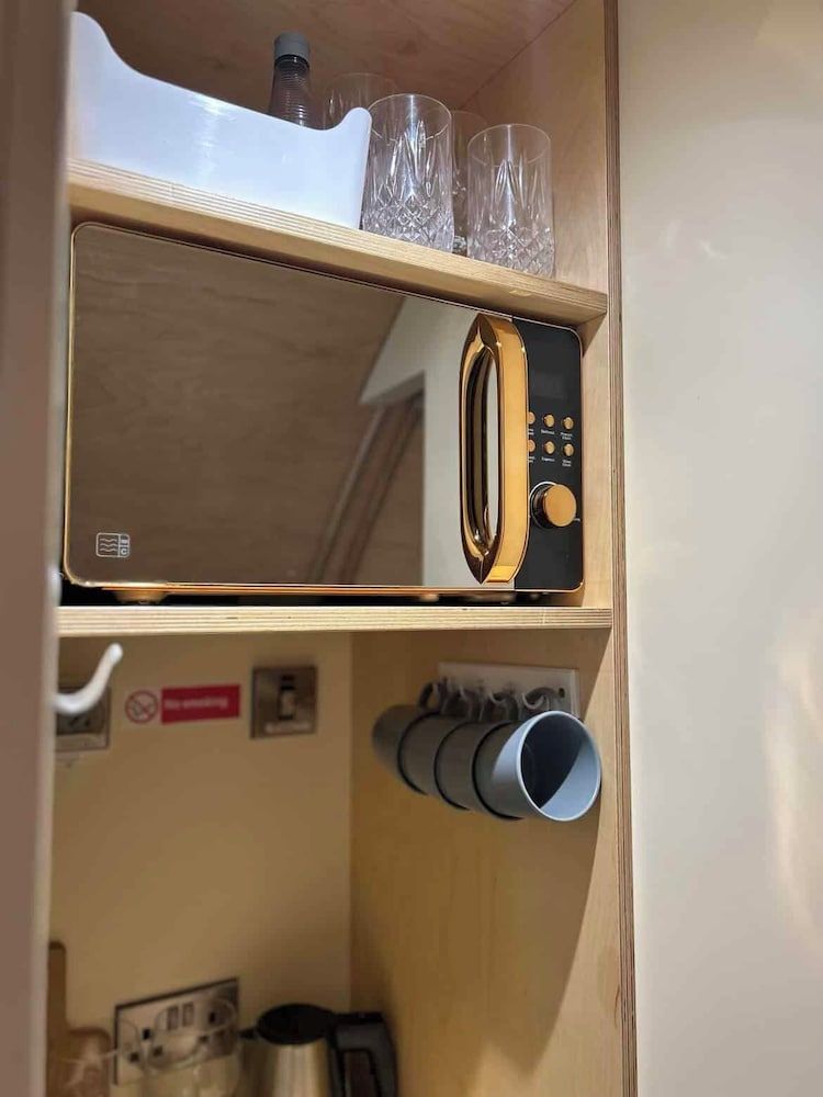 Ocean View Pods Family Cabin (Ocean View Pod with Hot Tub) 5