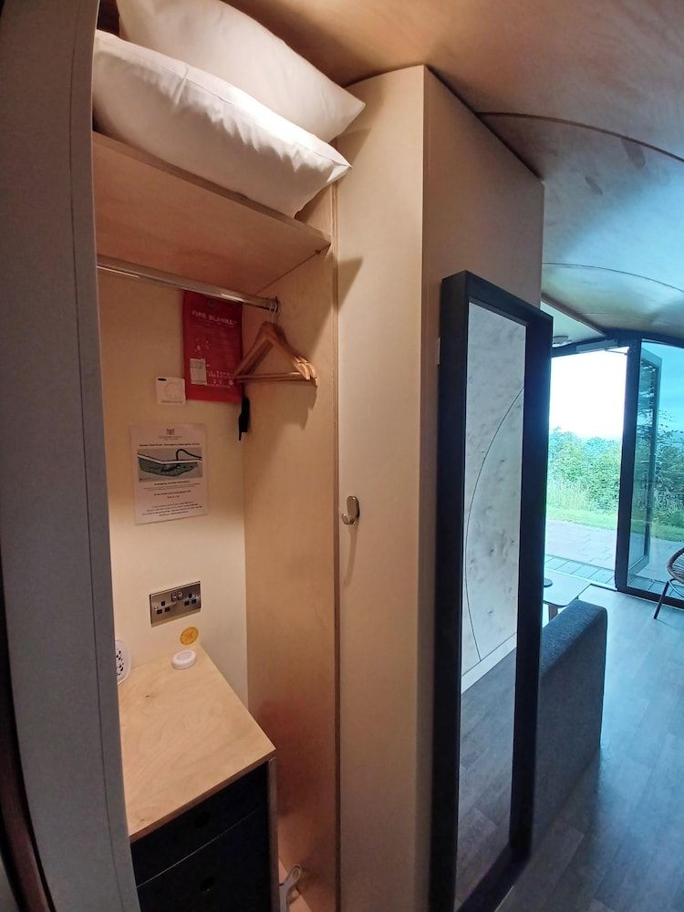 Ocean View Pods Family Cabin (Dog-Friendly Ocean View Pod) 2