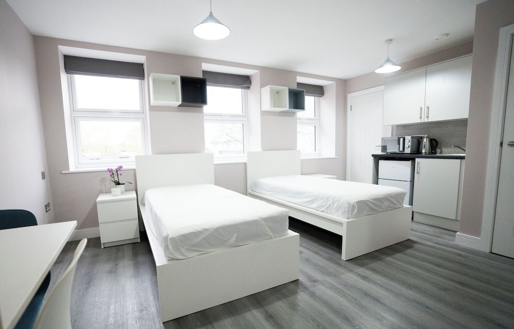 Ryegate House Colchester Superior Twin Room, Multiple Beds, Kitchenette 2