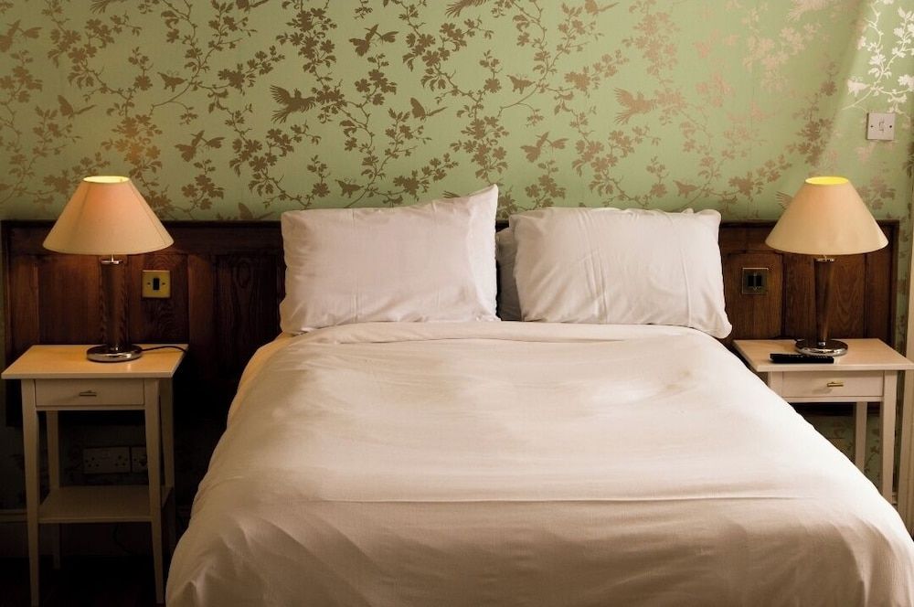 The Thatched Cottage Inn Classic Double Room