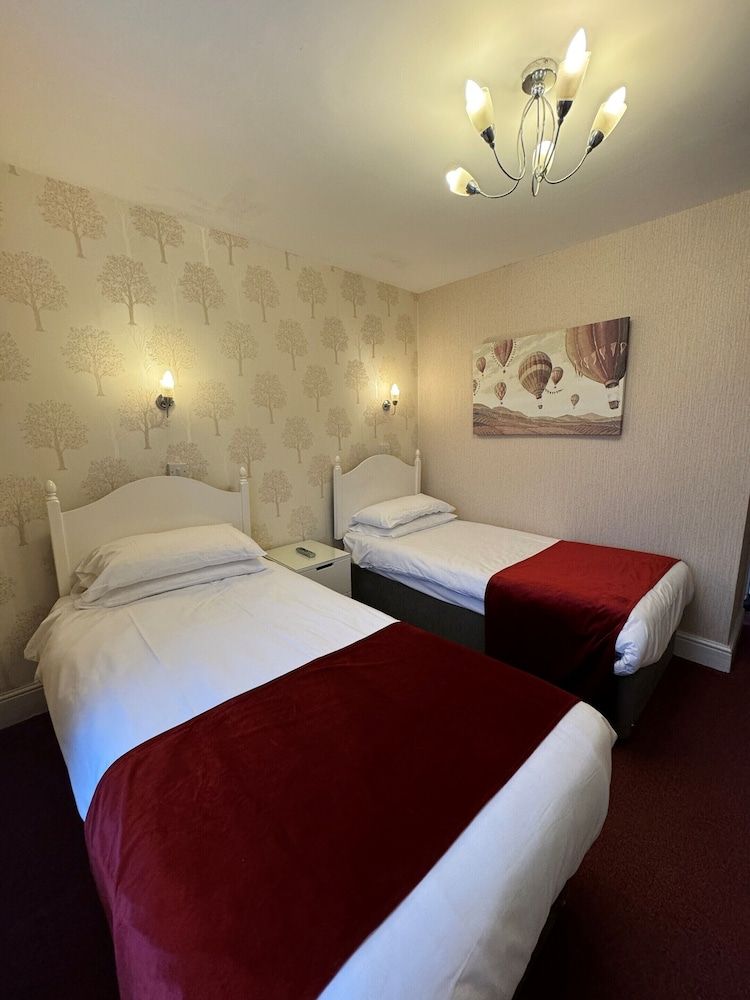 Haddon Hall Hotel Standard Twin Room 2