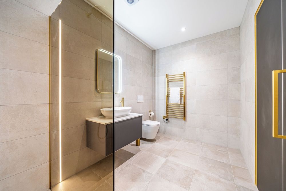 St Mary's Quarters Luxury Penthouse, City View 3