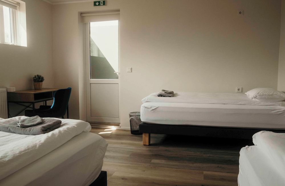 The Hvítá Inn Quadruple Room, Private Bathroom 6