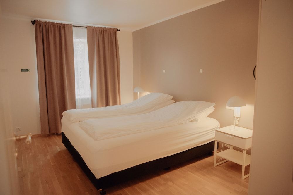 Gamli Skolinn Husavik Family Apartment