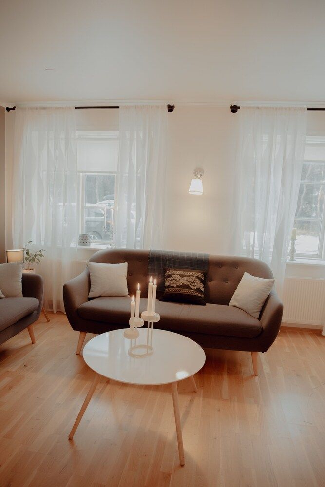 Gamli Skolinn Husavik Family Apartment 8