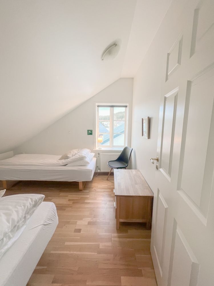Gamli Skolinn Husavik Deluxe Loft 12