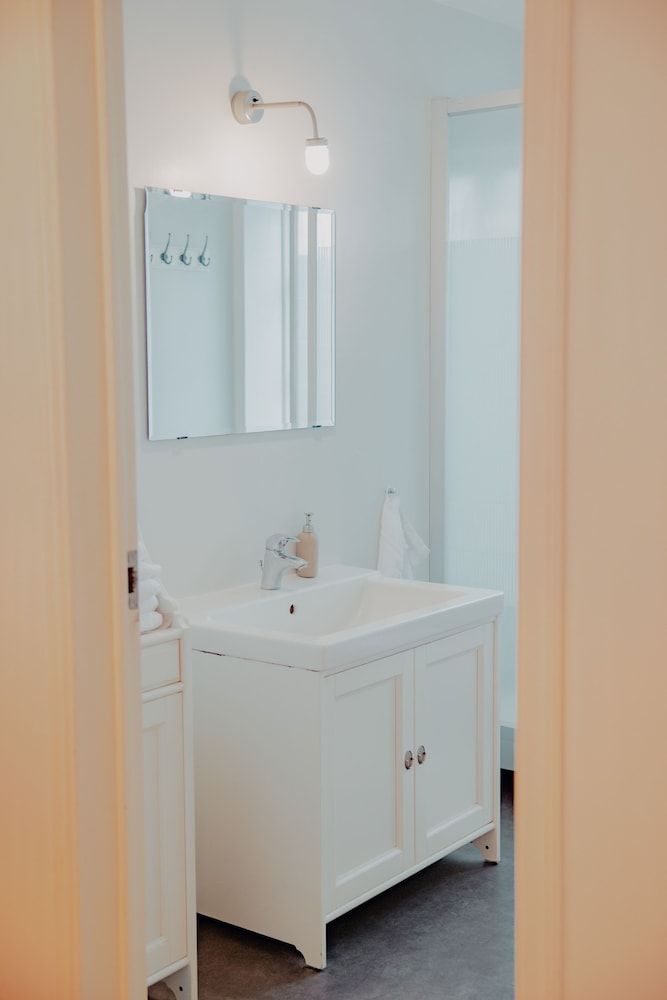 Gamli Skolinn Husavik Family Apartment 5