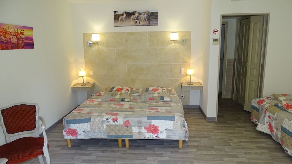 Hôtel des Granges Superior Triple Room 3