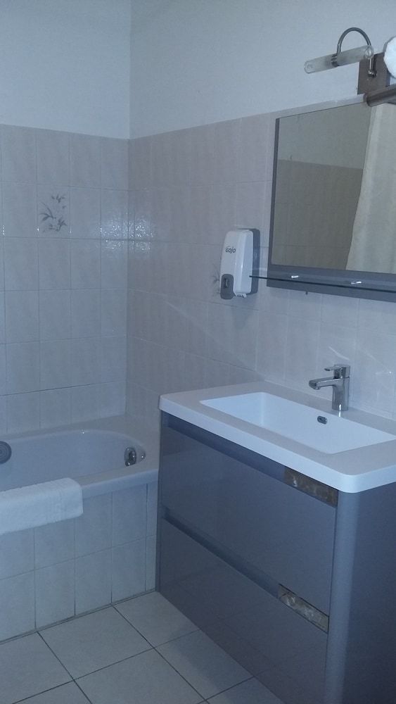 Hôtel des Granges Comfort Double Room 4