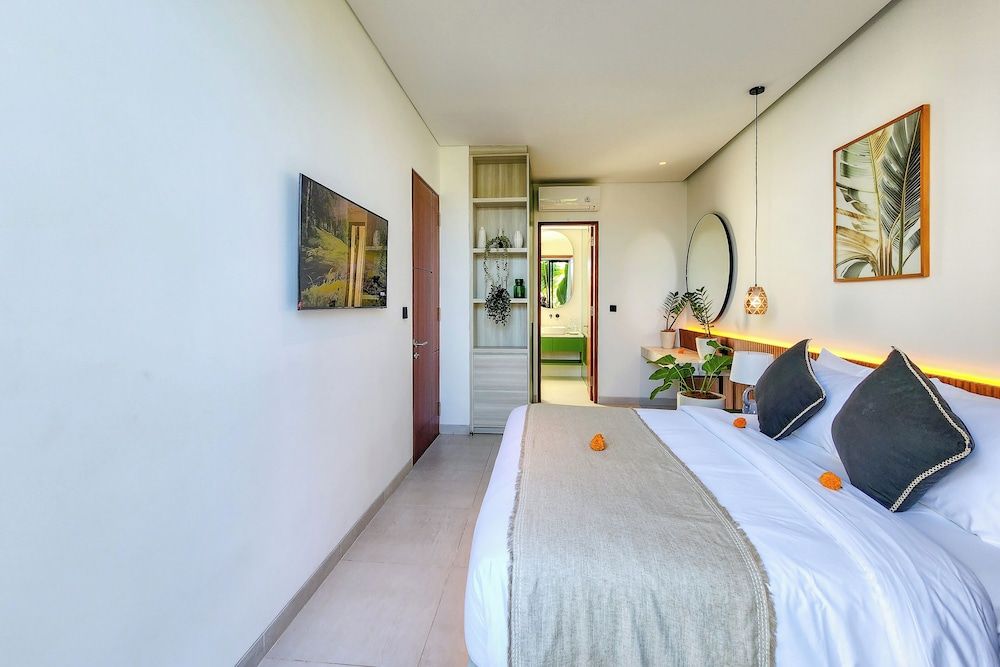 Luxury Villa, 2 Bedrooms, Balcony, Pool View