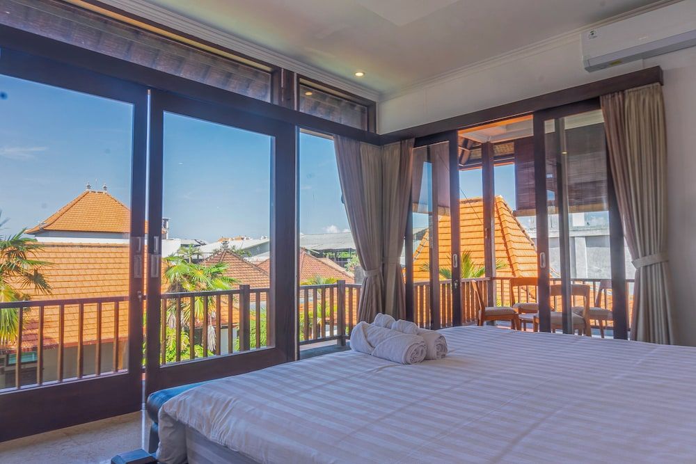 Grand Villa