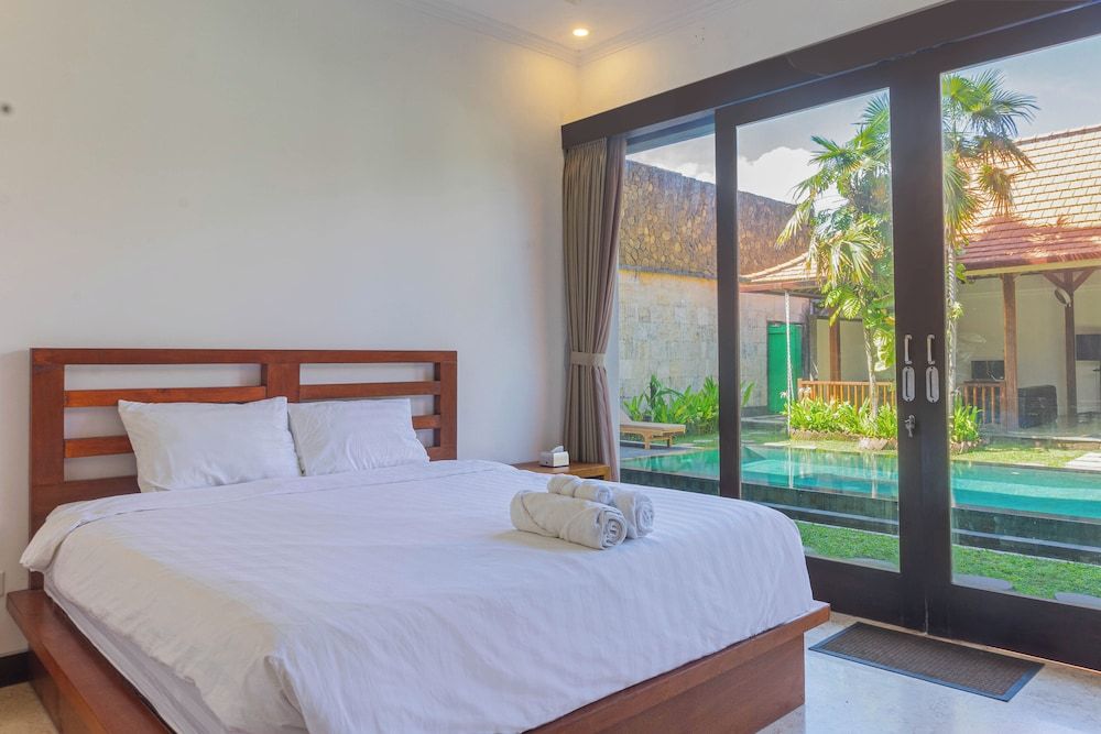 Double Room, Pool View