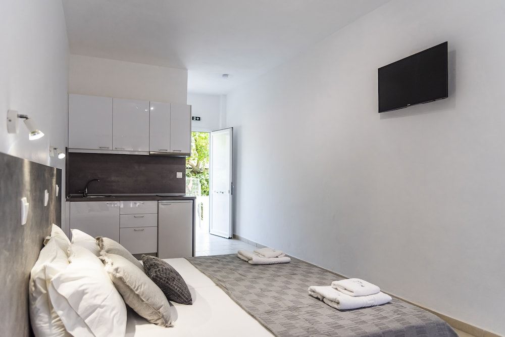 Superior Apartment, Annex Building