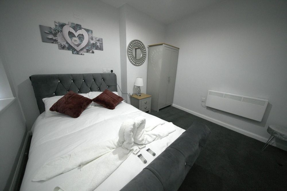 Telford Tranquility Apartment Flat 3 for 4 Guests Apartment