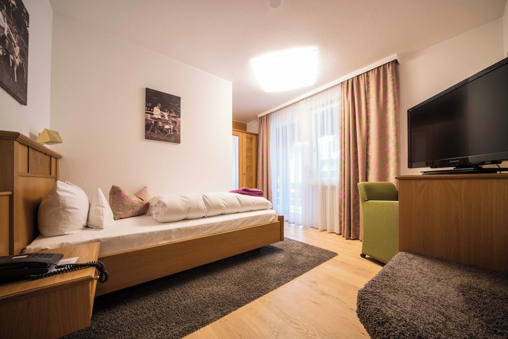 Naturparkhotel Adler