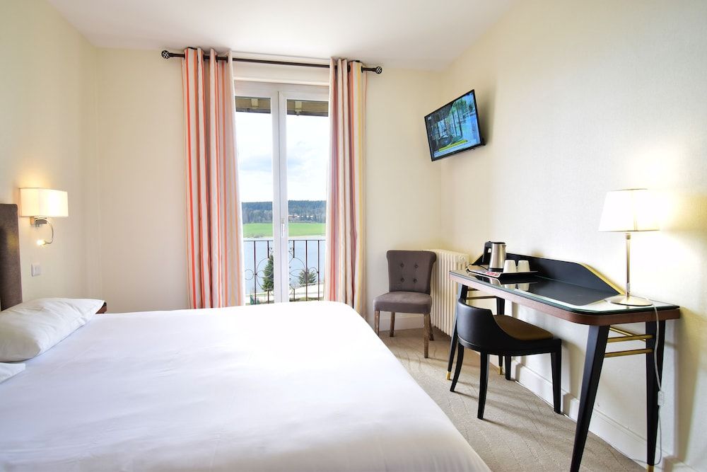 Hôtel Le Lac Double Room, Balcony, Lake View