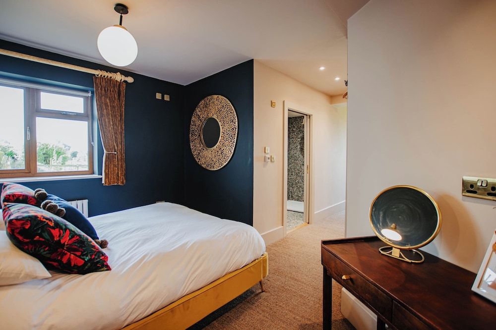 Hanley House Suite (Lounge, kitchen & private deck) 4