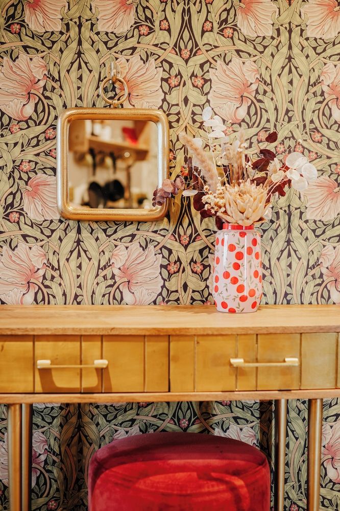 Hanley House Suite (Lounge, kitchen & private deck) 21