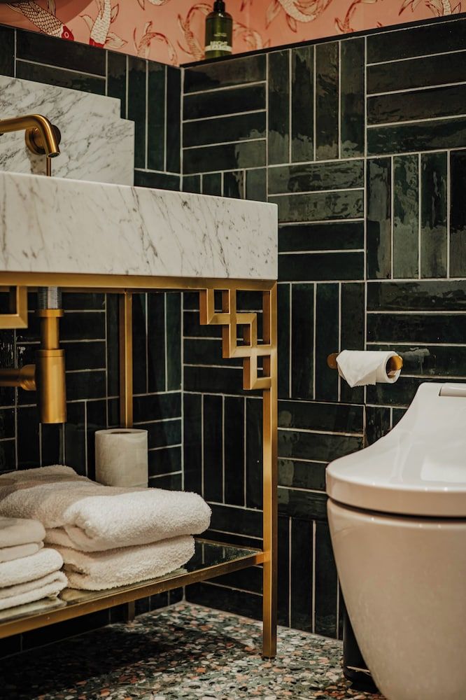 Hanley House Suite (Lounge, kitchen & private deck) 8