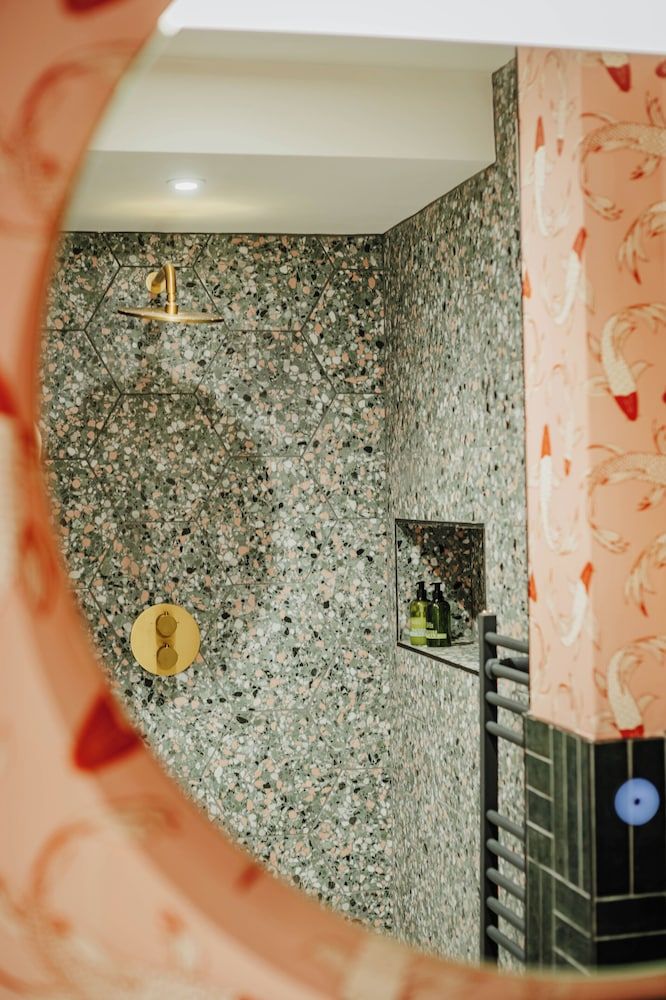 Hanley House Suite (Lounge, kitchen & private deck) 10