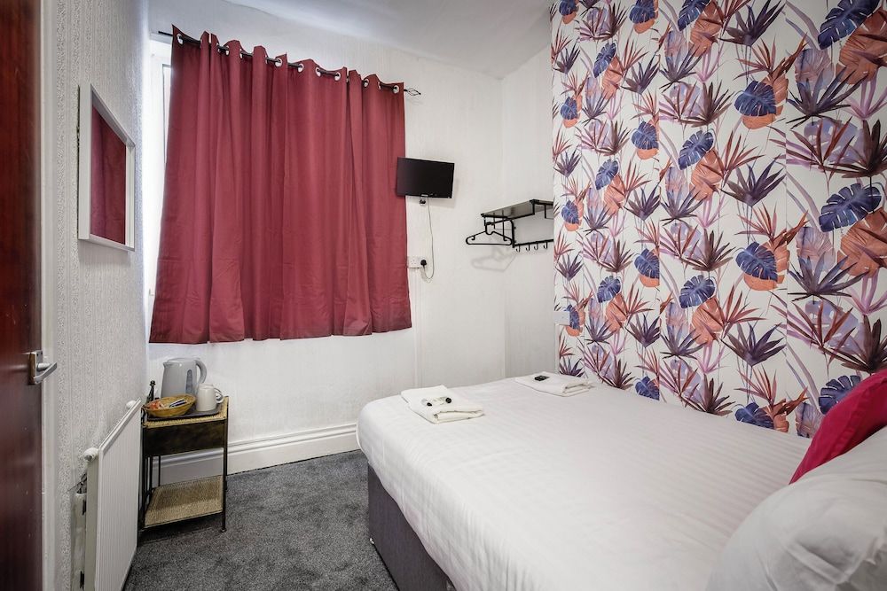 Beachfront Hotel Basic Double Room 3