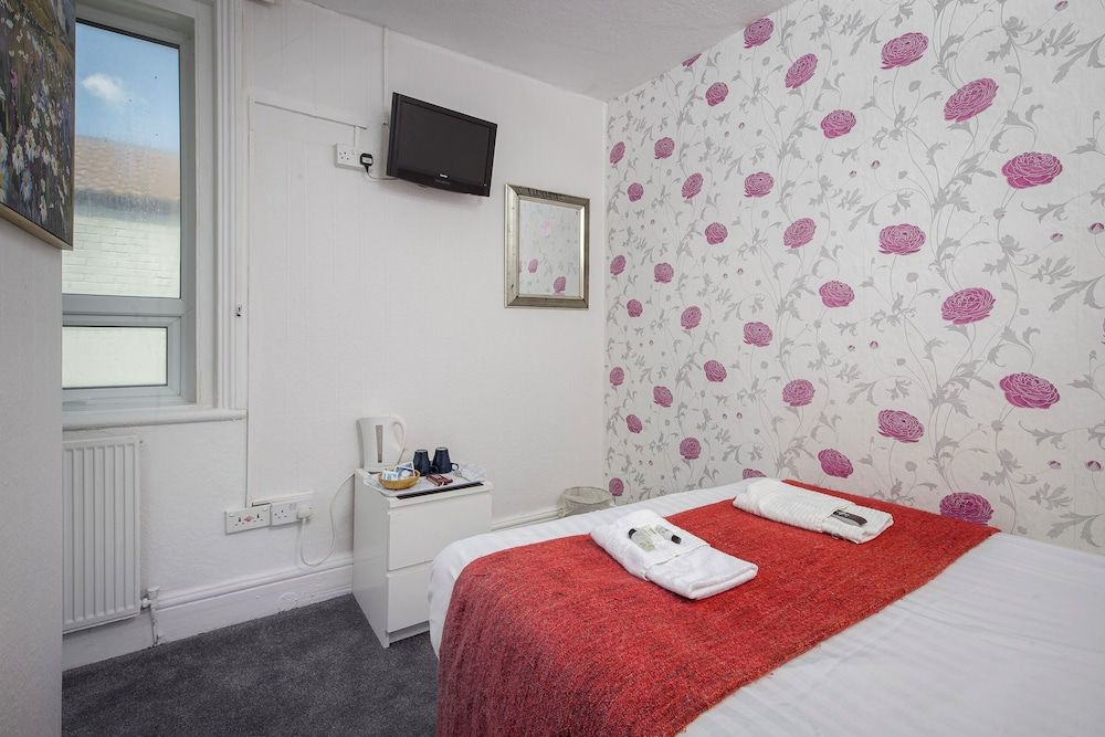 Beachfront Hotel Basic Double Room 2