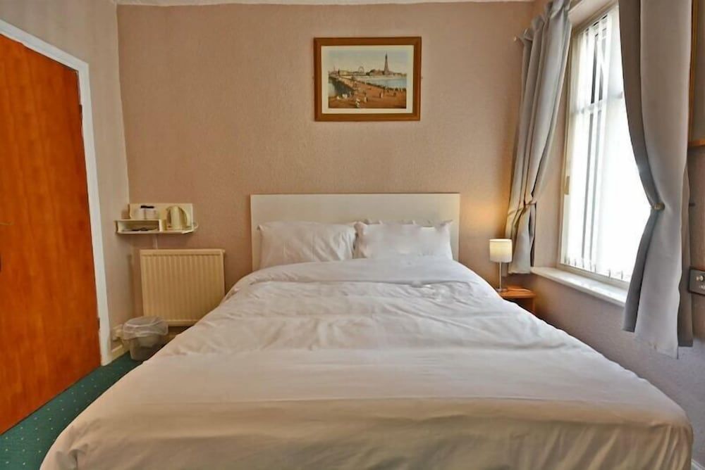 Royal Oakwell Hotel Standard Double Room 3