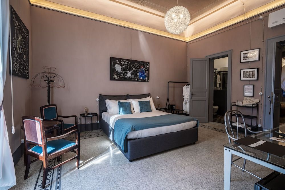 360ME Palace Suite 2