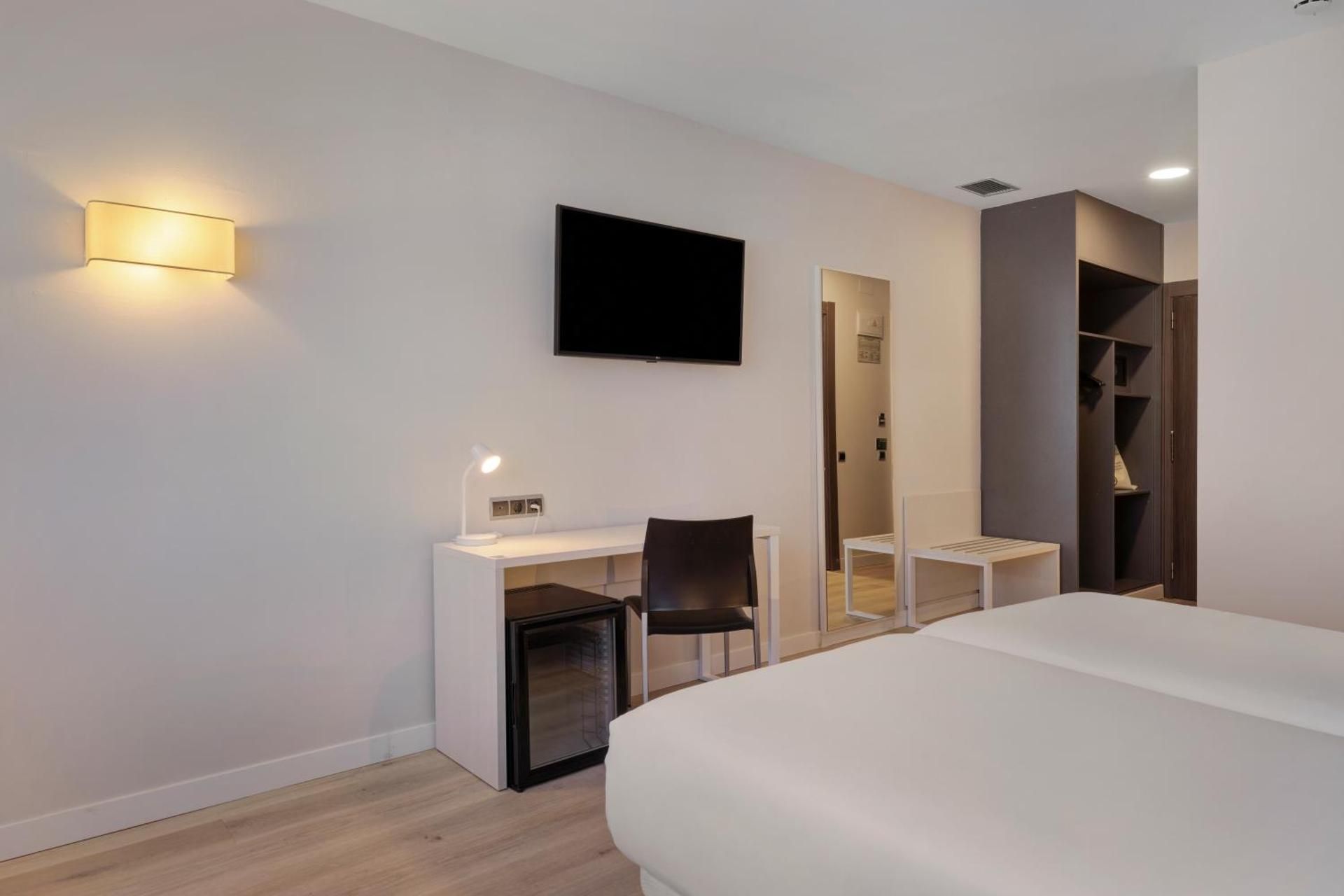 B&B Hotel Oviedo Superior Twin Room 4