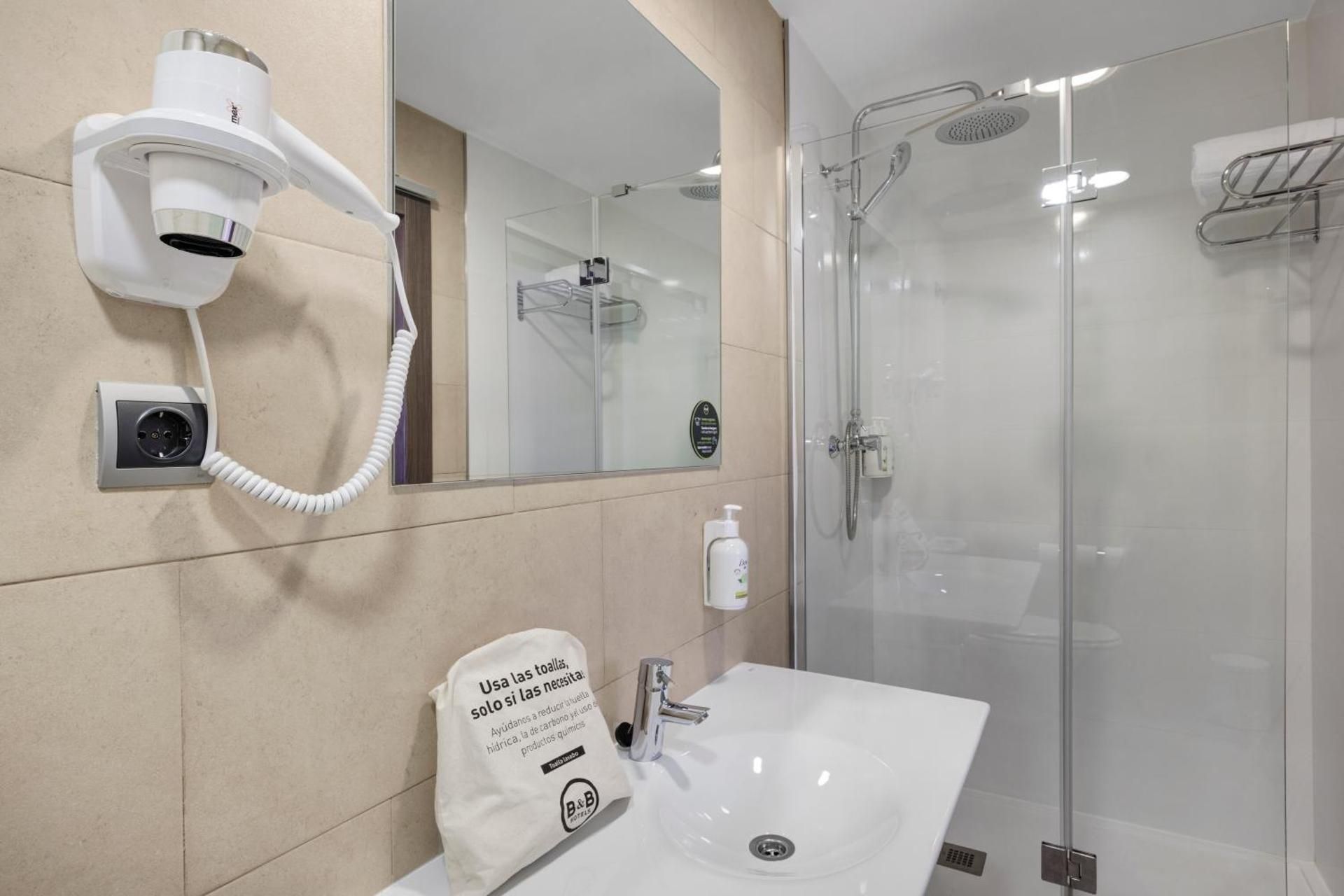 B&B Hotel Oviedo Twin Room 5