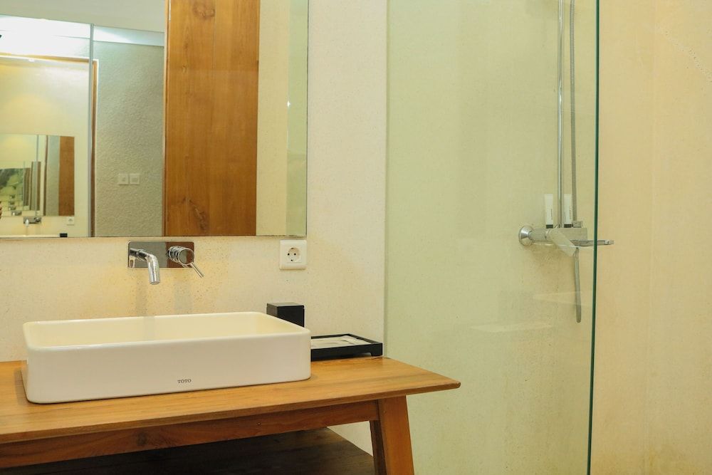 The Setumbu Experience ARTOTEL Curated Junior Suite, Balcony 5