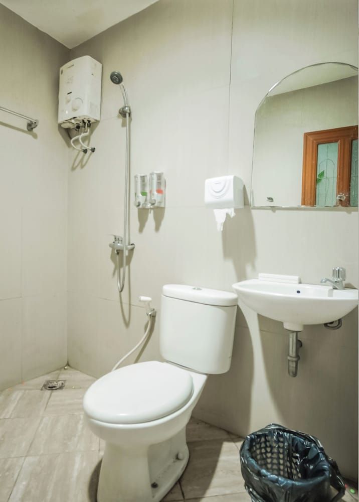 Townhouse Oak Ilir Timur I Near Ptc Mall Family Room 5