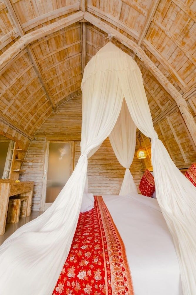 Villa Barong Nusa Penida Basic Double Room, Pool View 8