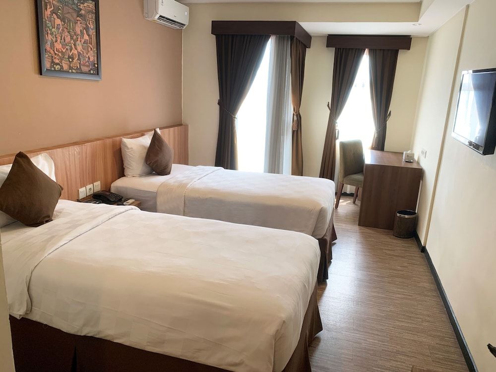 Superior Twin Room, City View