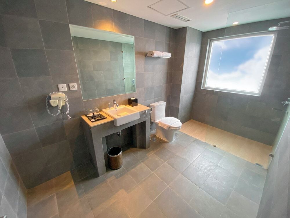 Nemuru Grand Bhuvana Ciawi Junior Suite, Balcony, Mountain View 3