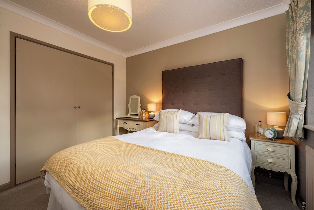 The Tytherleigh Arms Family Room 2