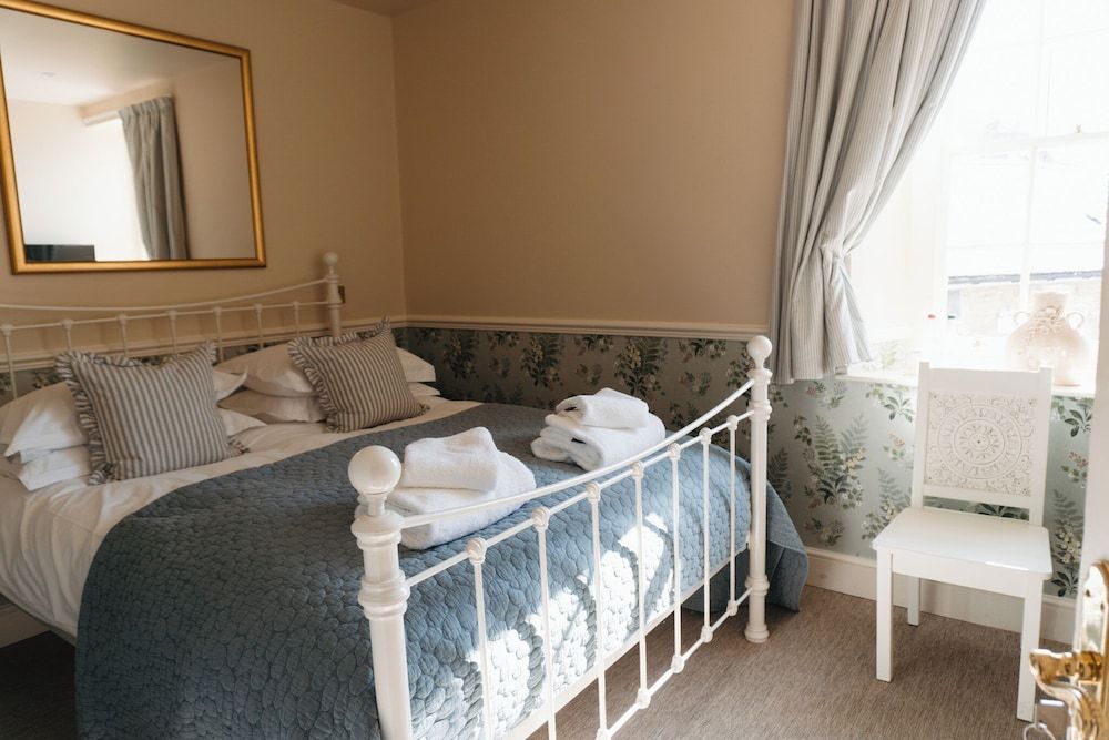 The Market Tavern Economy Double Room 2