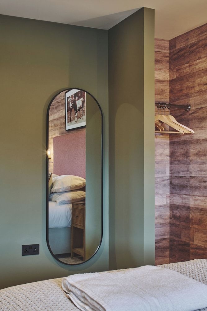 The Barn Hotel Superior Double Room 32