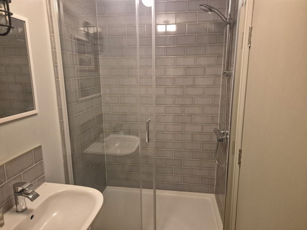 Victorian Tap Double Room 4