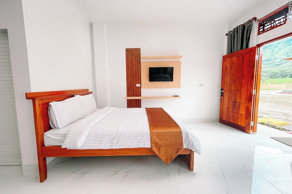 Simangande View & Resto By Helocus Family Suite 5