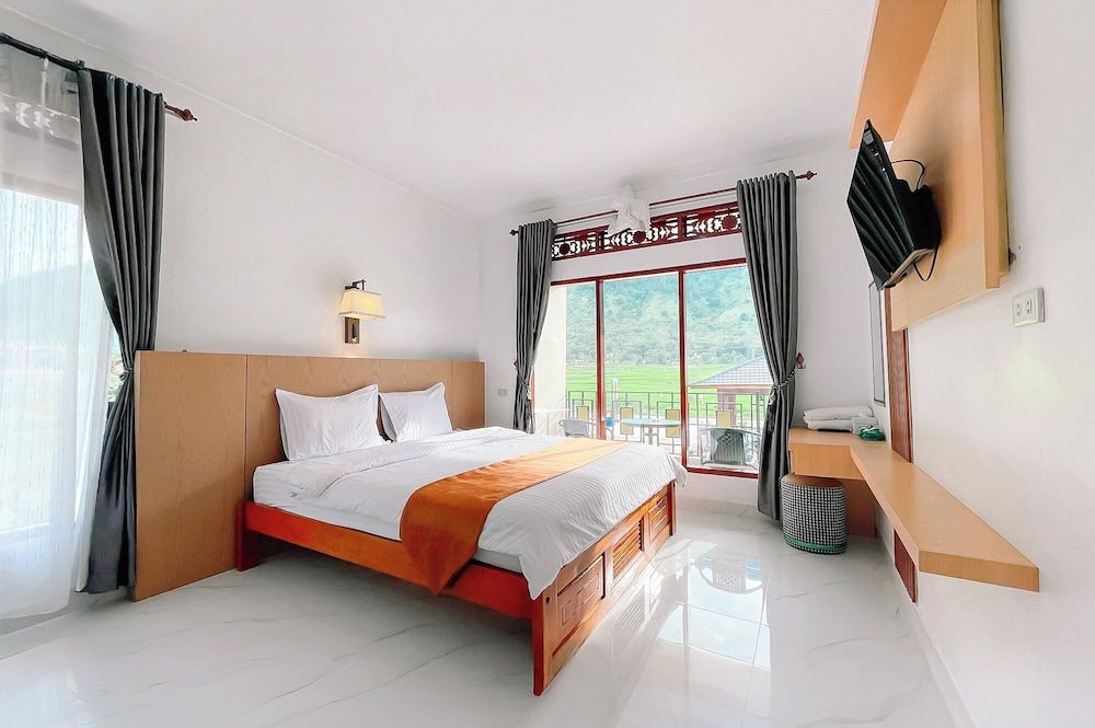 Simangande View & Resto By Helocus Deluxe Double Room 5