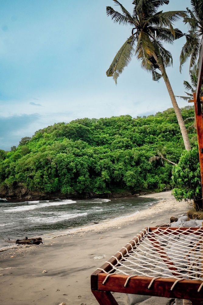 Gamat Bay Resort Villa, Beach View, Beachfront 9