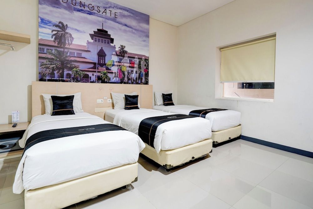 Dancenter Promenade Near Cihampelas Walk Standard Suite, Multiple Beds 5